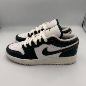 Air Jordan 1Low SE - Y5/W6 1/2- Green/White - New In Box